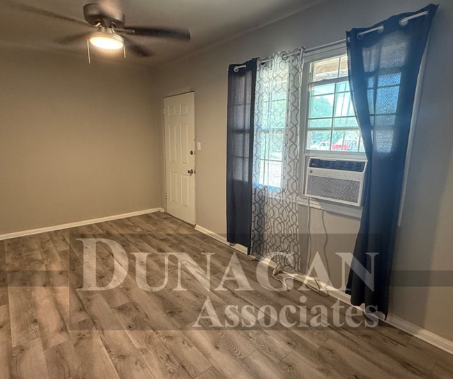 2215 Turner St in Carlsbad, NM - Building Photo - Building Photo