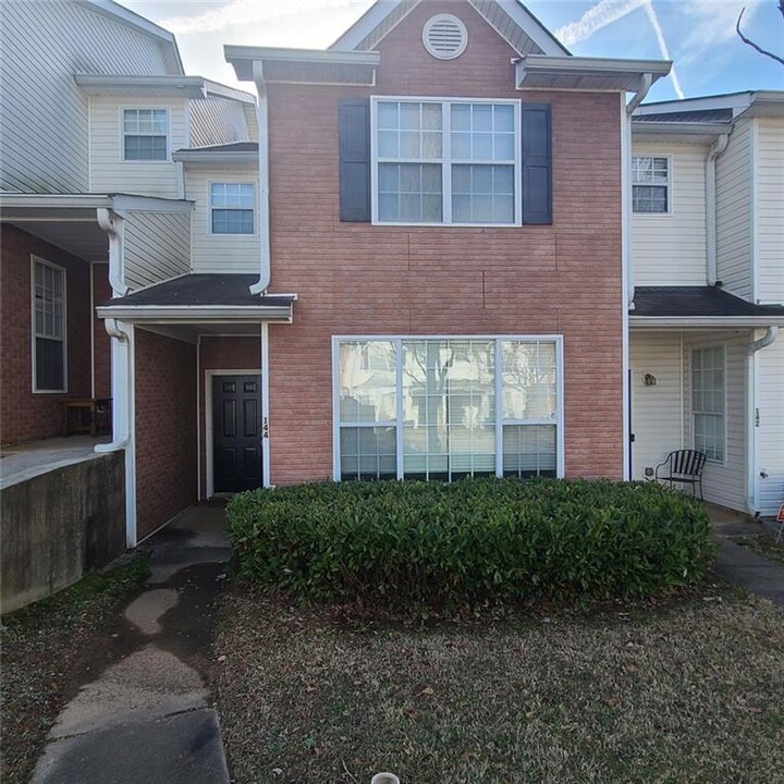 144 Odyssey Turn NW in Conyers, GA - Building Photo