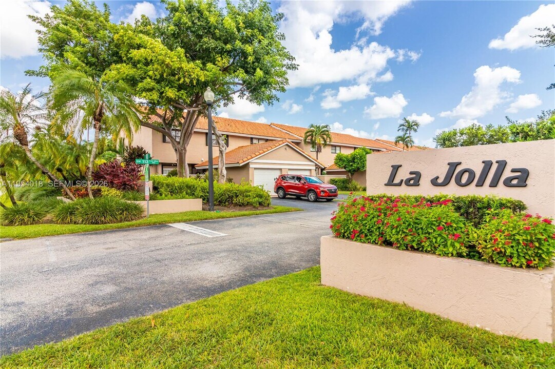 11668 SW 91st Terrace in Miami, FL - Building Photo