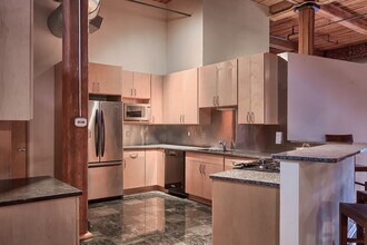 703 N 13th St in St. Louis, MO - Building Photo - Building Photo