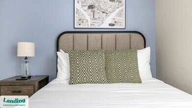 3695 Island Club Dr in North Port, FL - Foto de edificio - Building Photo