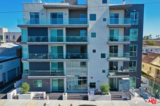 property at 1650 Sawtelle Blvd