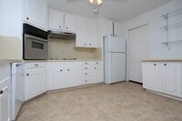 London Square Townhomes photo'