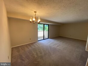 12421 Hickory Tree Way, Unit K in Germantown, MD - Building Photo - Building Photo