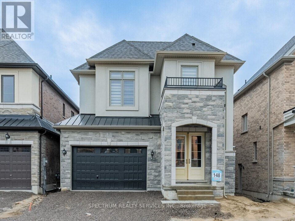 21 James Walker Ave in Caledon, ON - Building Photo