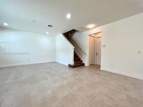 3280 NW 126th Ave in Sunrise, FL - Building Photo - Building Photo