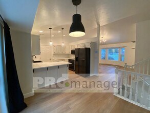 1743 Deer Valley Dr in Idaho Falls, ID - Building Photo - Building Photo