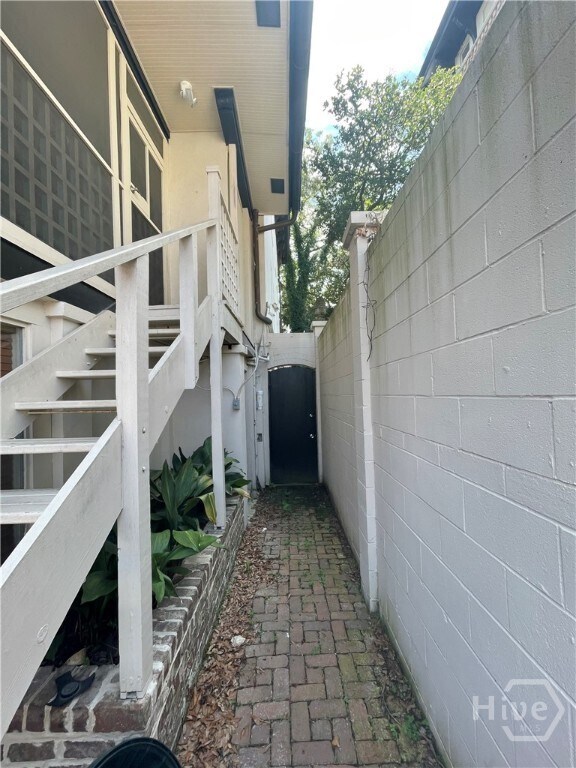 312 E Huntingdon St in Savannah, GA - Building Photo - Building Photo