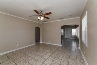 831 C St in Lake Worth Beach, FL - Building Photo - Building Photo