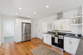 133 Longwoods Rd in Cumberland, ME - Building Photo - Building Photo