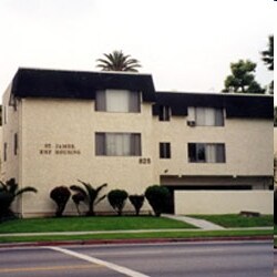 St James Park in Los Angeles, CA - Foto de edificio - Building Photo