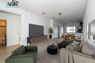 532 Imperial Pl in Kissimmee, FL - Building Photo - Building Photo