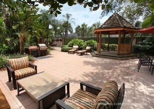 813 S Fremont Ave in Tampa, FL - Building Photo - Building Photo