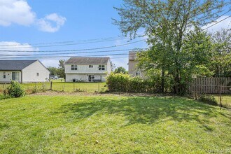 29119 York St in Inkster, MI - Building Photo - Building Photo