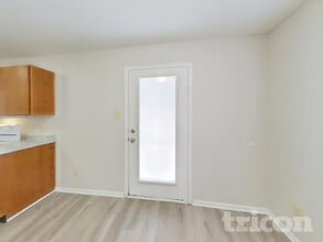 936 Balto Dr in Shelbyville, IN - Building Photo - Building Photo