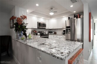 4200 Belair Ln in Naples, FL - Building Photo - Building Photo
