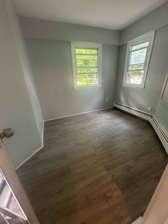 658 E 28th St in Paterson, NJ - Building Photo