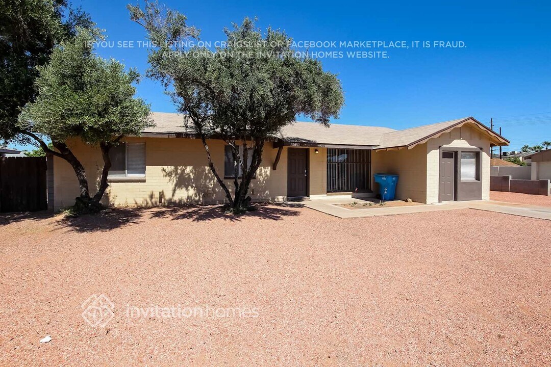 1524 W Dunlap Ave, Unit 5C in Phoenix, AZ - Building Photo