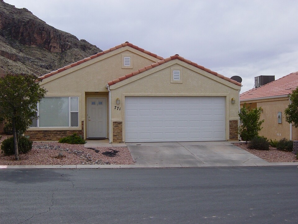 771 W 2500 S in Hurricane, UT - Building Photo