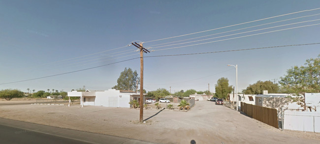 View West Trailer Court in Tucson, AZ - Building Photo - Building Photo