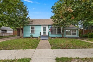 302 S Bradley St in McKinney, TX - Building Photo