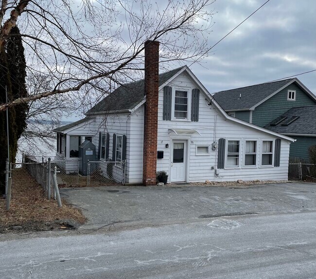 96 King Philip Ave Rentals in Bristol, RI