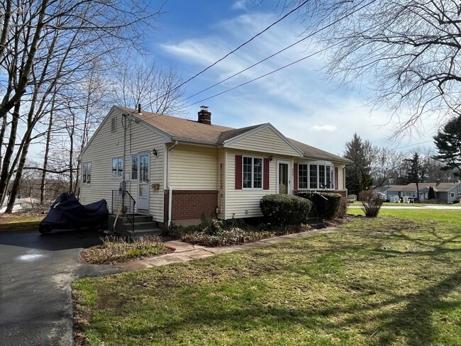 254 Olney Rd in Wethersfield, CT - Building Photo - Building Photo