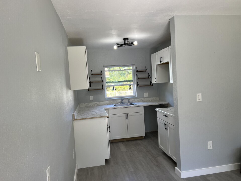 351 Ave N NE, Unit 1 in Winter Haven, FL - Building Photo