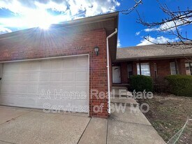 1017 N 25th St in Ozark, MO - Building Photo