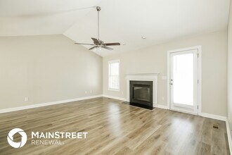 8301 Busickwood Dr in Browns Summit, NC - Building Photo - Building Photo