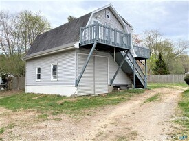 7 Sunset Dr in Old Lyme, CT - Building Photo
