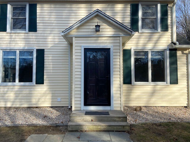 28 Roosevelt Ave in Bantam, CT - Building Photo