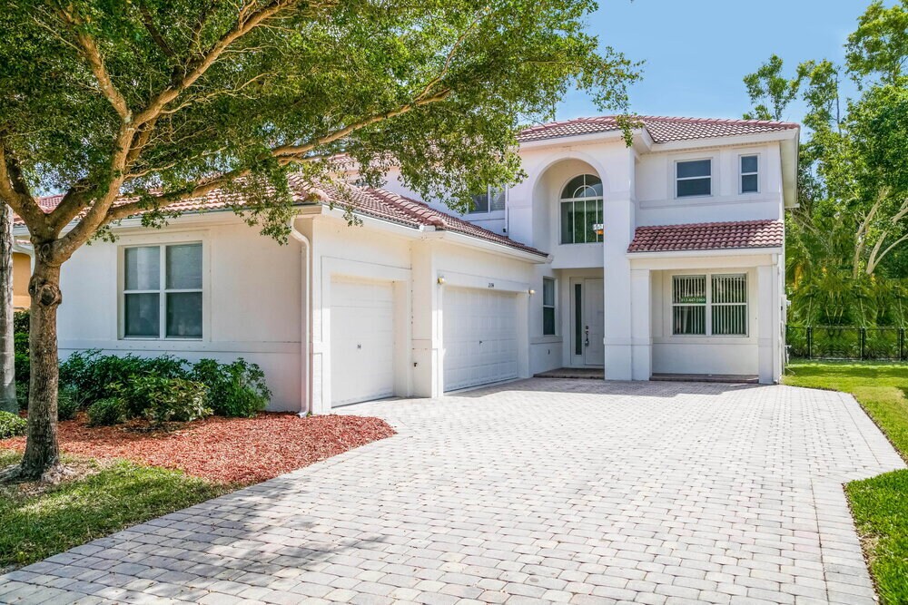 11594 Plantation Preserve Cir S in Ft. Myers, FL - Building Photo