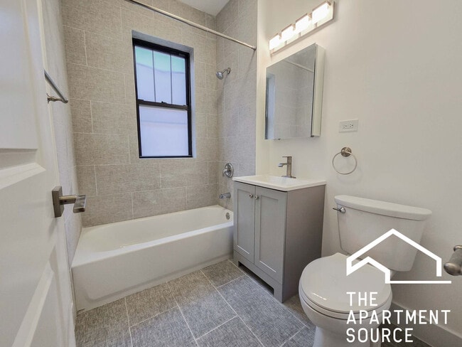 5951 N Paulina St in Chicago, IL - Building Photo - Building Photo