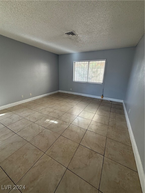 5195 Gray Ln in Las Vegas, NV - Building Photo - Building Photo