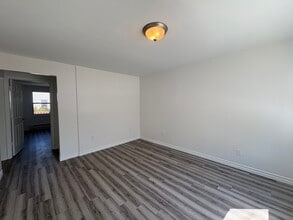 57-57 Albert St in Cambridge, ON - Building Photo - Building Photo