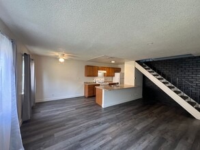 2404 Yorkton Ave in Modesto, CA - Building Photo - Building Photo