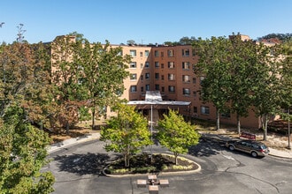 Highland Plaza in Toms River, NJ - Building Photo - Building Photo