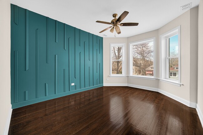 7011 S Prairie Ave in Chicago, IL - Building Photo - Building Photo