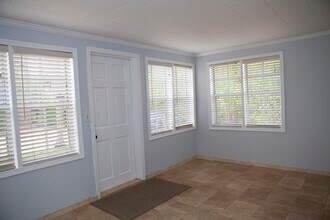 419 43rd St in West Palm Beach, FL - Foto de edificio - Building Photo