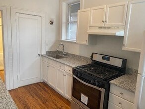 5015 Tholozan Ave, Unit 2F in St. Louis, MO - Foto de edificio - Building Photo