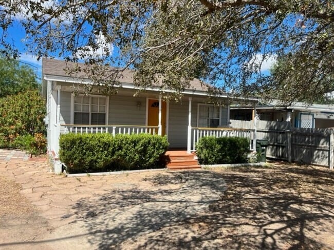 983 Washington Ave in Mission, TX - Building Photo - Building Photo