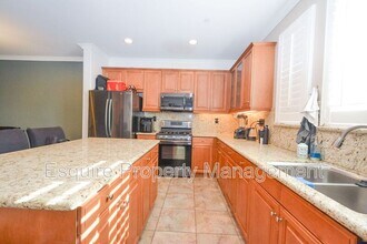 4523 Via Del Sol in Camarillo, CA - Building Photo - Building Photo