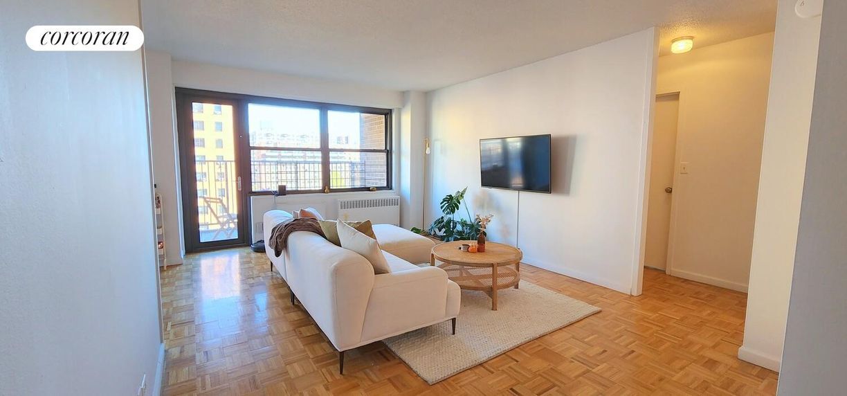 175 W 90th St in New York, NY - Building Photo