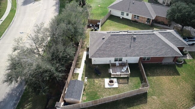 property at 19115 Saddleville Mills Ln
