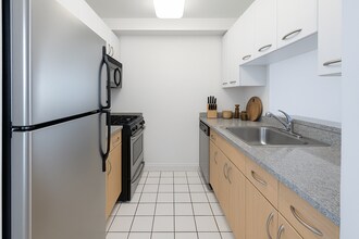 142 E 30th St, Unit 2A in New York, NY - Building Photo - Building Photo