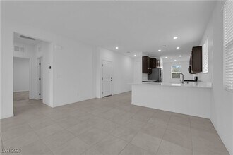 4293 Nopal Serrano Ave in Las Vegas, NV - Building Photo - Building Photo