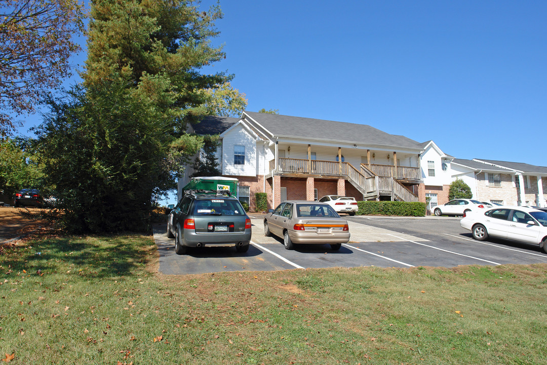 Lovell Heights Apartments in Knoxville, TN - Foto de edificio