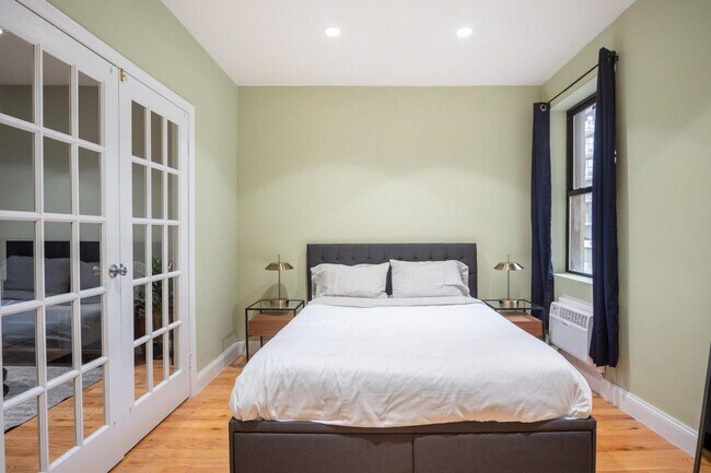 20 Avenue A in New York, NY - Building Photo - Building Photo