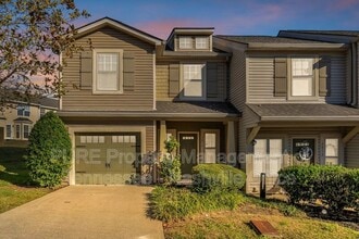 2614 Nashboro Blvd in Nashville, TN - Building Photo - Building Photo